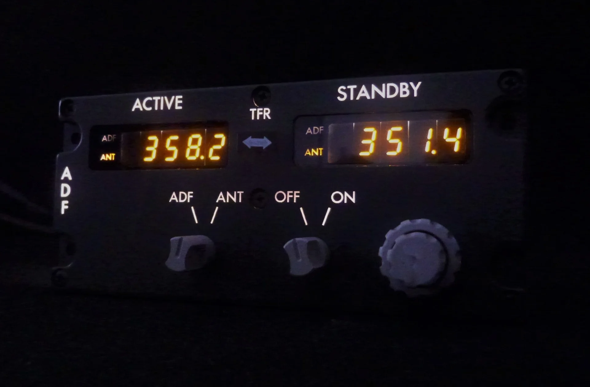 B737NG ADF - Image 2