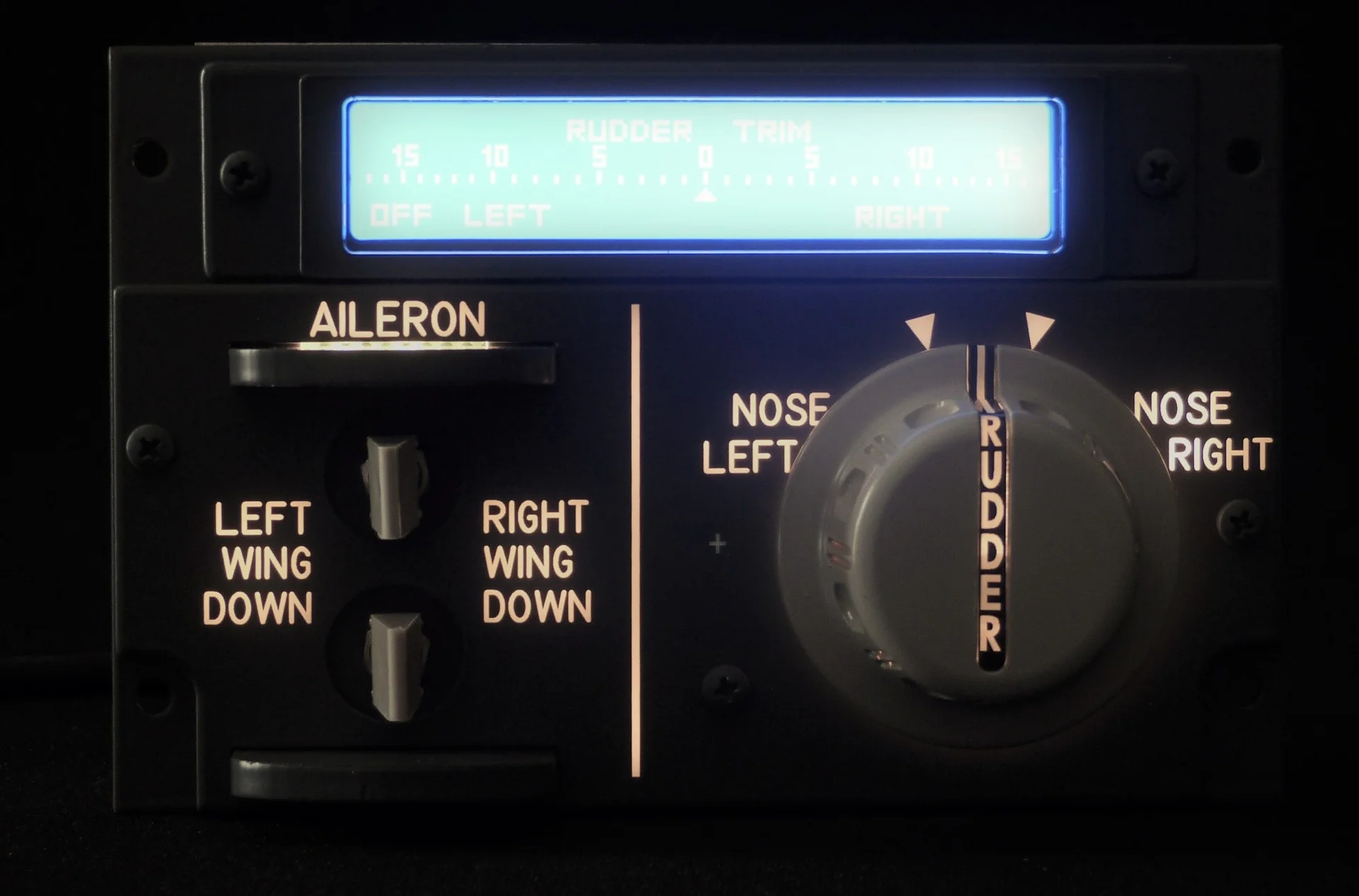 B737NG RUDDER TRIM - Image 2